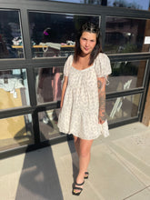 Load image into Gallery viewer, Sunday brunch dress
