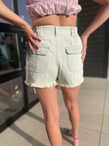 Sinched denim shorts