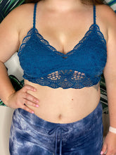 Load image into Gallery viewer, Blue lace bralette
